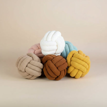 Knotted Ball Kissen - LIVORA