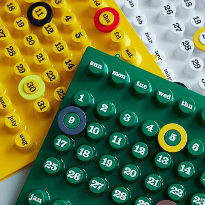 Mid - Ancient Retro Kalendar - LIVORA